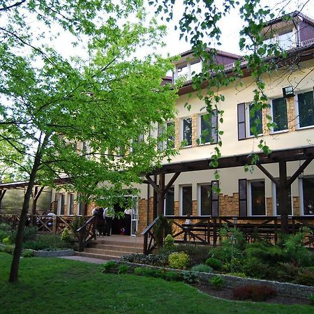 Park Na Wojskiego Bed & Breakfast Marki  Eksteriør bilde